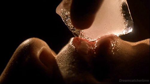 Same sex kissing nude